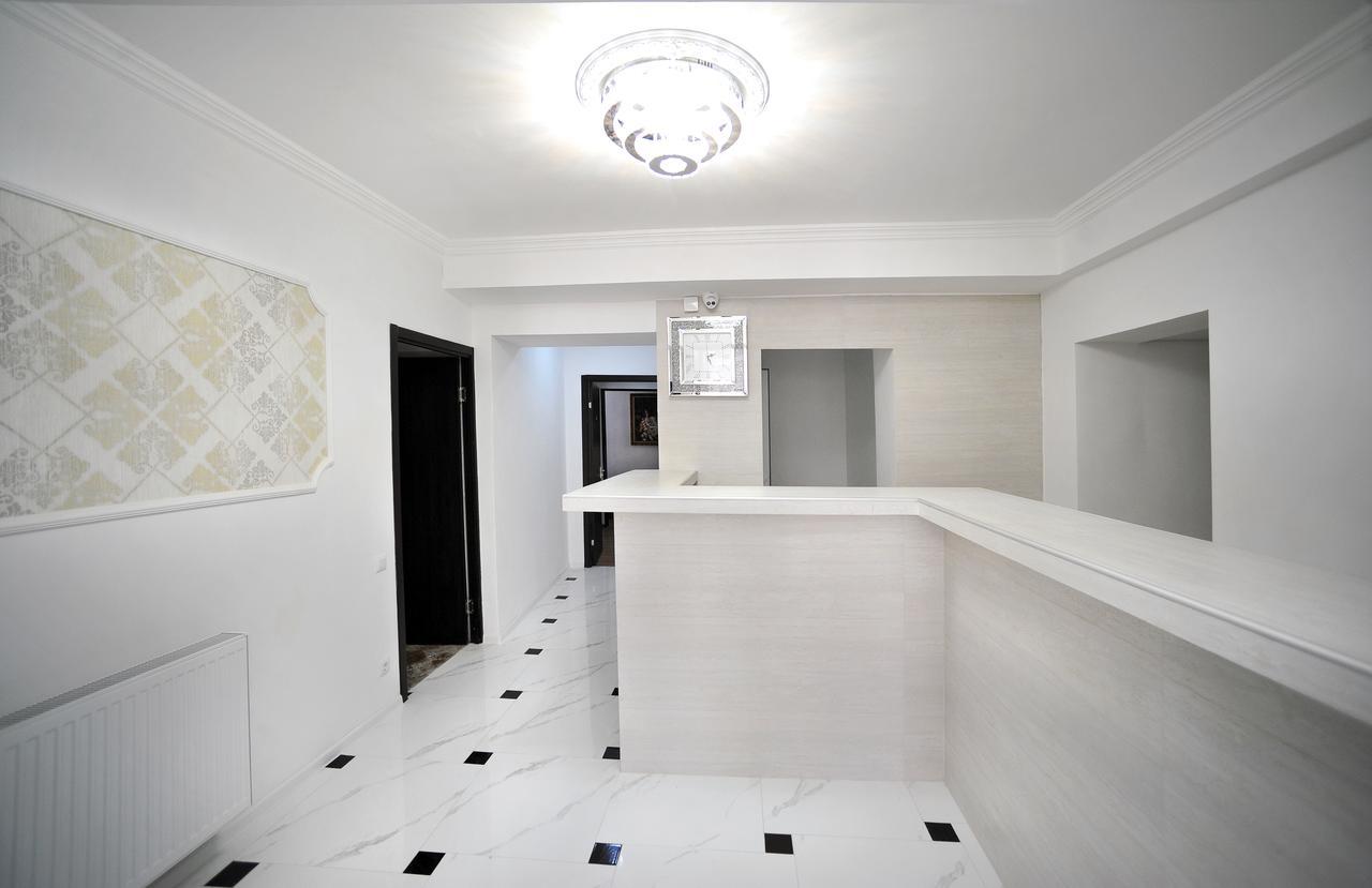 Rk City Hotel Tbiliszi Kültér fotó