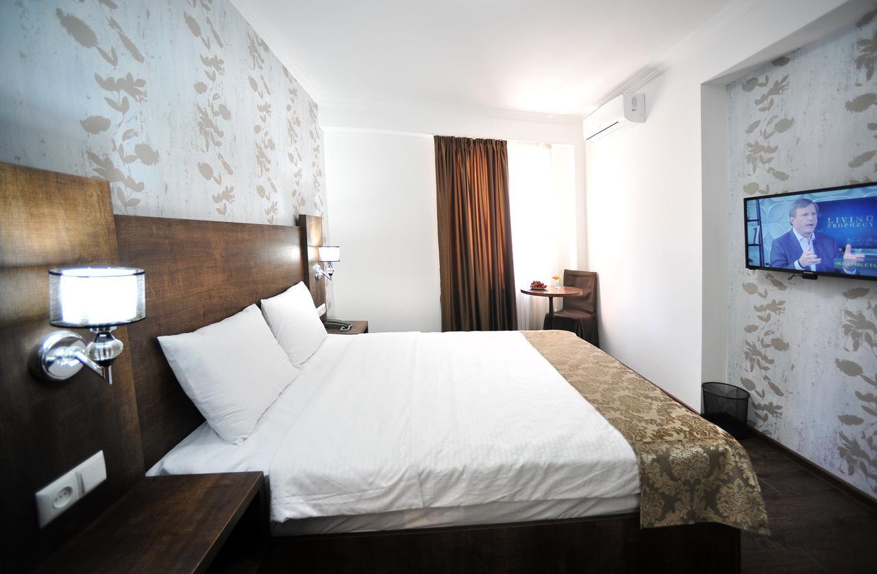 Rk City Hotel Tbiliszi Kültér fotó