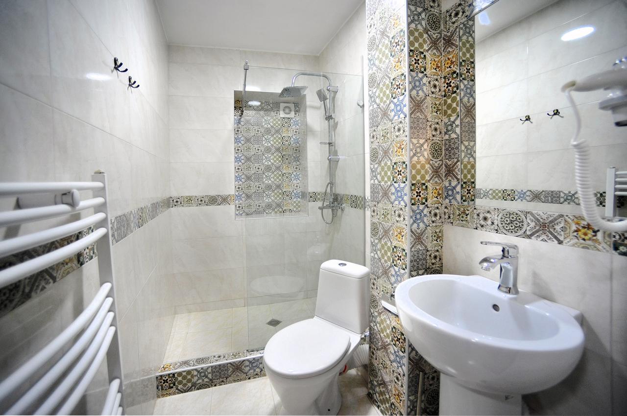 Rk City Hotel Tbiliszi Kültér fotó